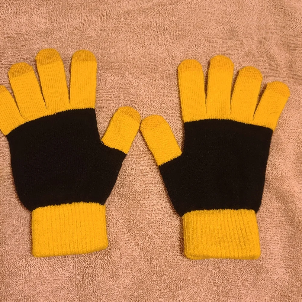 COPY - Women's Steeler's gloves 💛🖤